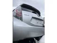 部品取車 NHP10 アクア