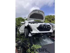 部品取車 NHP10　アクア