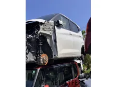 部品取車 ekクロス