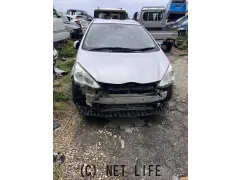 部品取車 NHP10　アクア