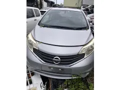 部品取車 E12 ノート
