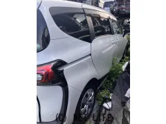 部品取車 NHP170 シエンタ