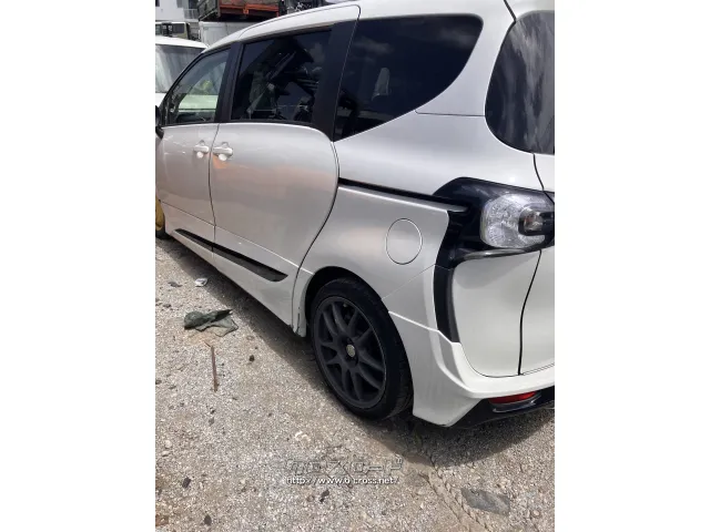 部品取車 シエンタ 170G