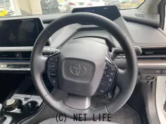 トヨタ プリウス