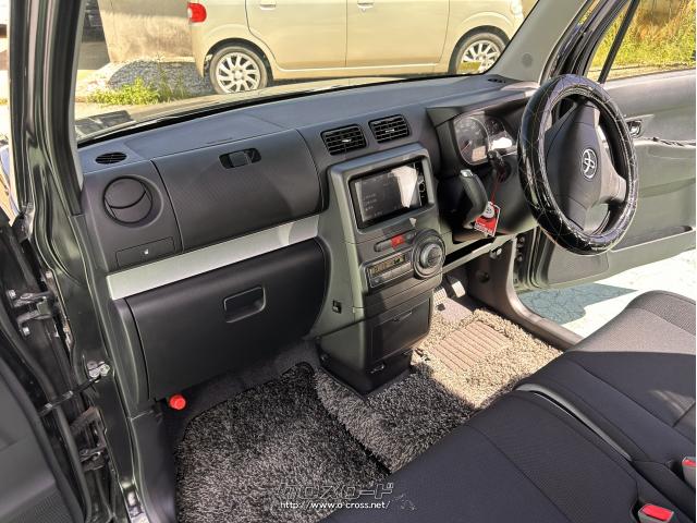 トヨタ ピクシススペース カスタム X・2013(H25)年式・クロ・660cc