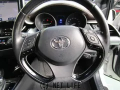 トヨタ C-HR