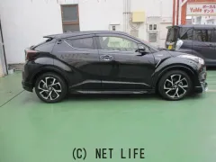 トヨタ C-HR