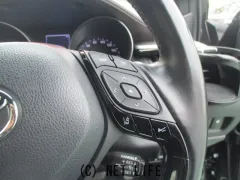 トヨタ C-HR