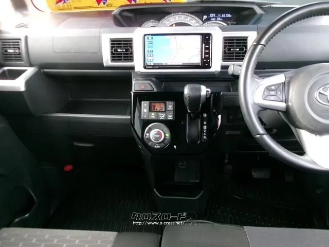 トヨタ ピクシスメガ