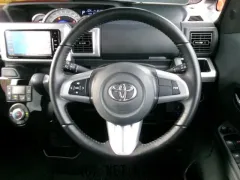 トヨタ ピクシスメガ