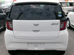 ダイハツ ミライース