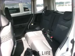 三菱 デリカD：2