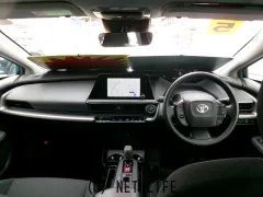 トヨタ プリウス