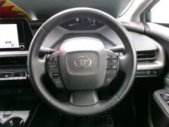 トヨタ プリウス