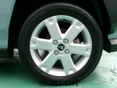 ダイハツ タフト