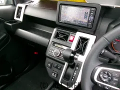ダイハツ タフト