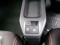 ダイハツ タフト