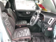 ダイハツ タフト