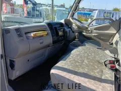 日野自動車 デュトロ