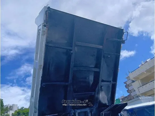 日野自動車 デュトロ