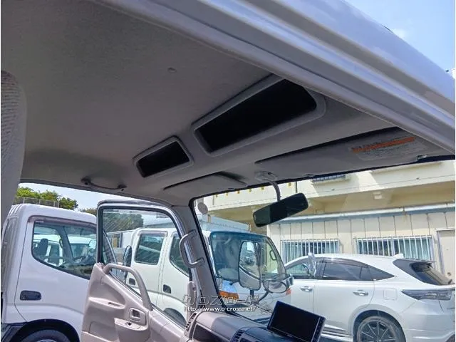 日野自動車 デュトロ