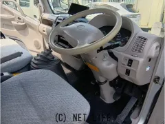 日野自動車 デュトロ