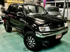 トヨタ ハイラックス