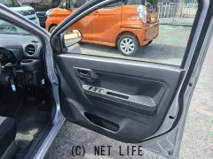 ダイハツ ミライース