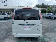 日産 セレナ