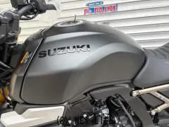 スズキ GSX8-T