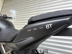 スズキ GSX8-T