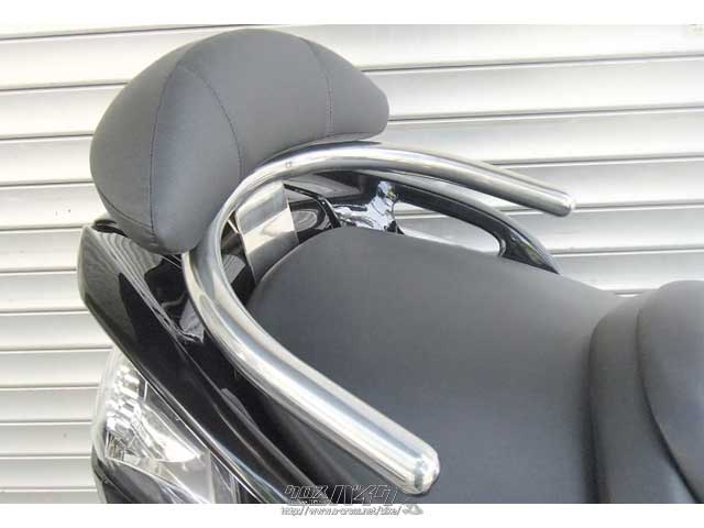 外装パーツ 新型マジェスティ用の新品ステンレス製バックレスト。