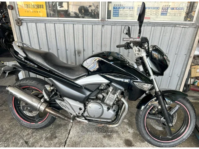 社外マフラーへ変更されてます! スズキ GSR250