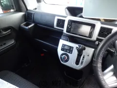 ダイハツ ウェイク