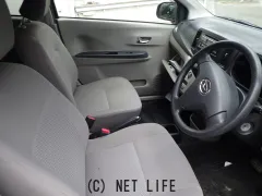 ダイハツ ミライース