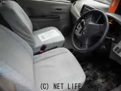 ダイハツ ミライース