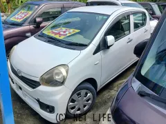 ダイハツ ミライース
