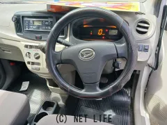 ダイハツ ミライース