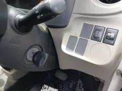 ダイハツ ミライース