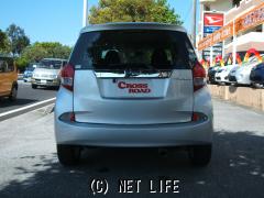 スバル トレジア