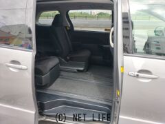 トヨタ エスティマ