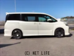 トヨタ ヴォクシー