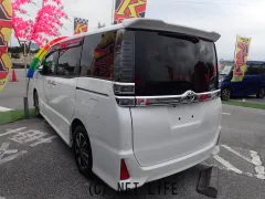 トヨタ ヴォクシー