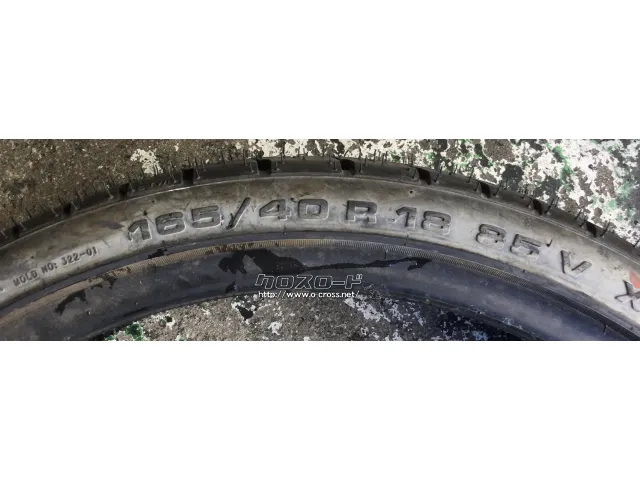 タイヤ 165/40R18