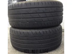 タイヤ 235/40R18