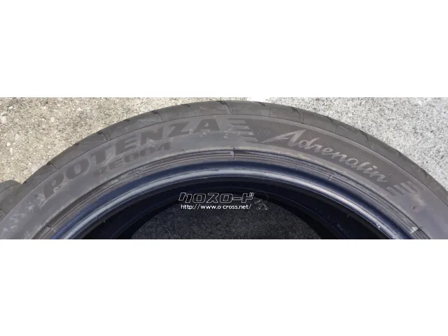 タイヤ 235/40R18