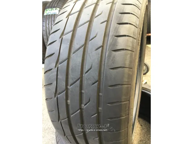 タイヤ 235/40R18