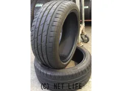 タイヤ 235/40R18