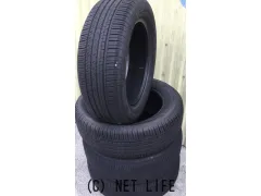 タイヤ 215/60R17