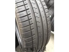 タイヤ 215/45R17